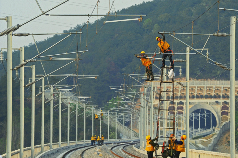 中鐵集團(tuán)某局工程單位使用人證核驗(yàn)手持終端TSR-P1