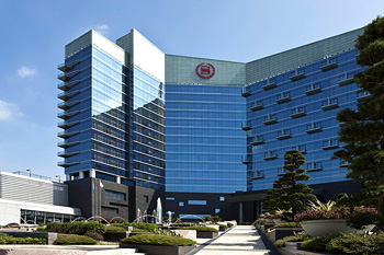 佛山華財酒店（喜來登）置入德生雙屏人證機(jī)TSR-AS3