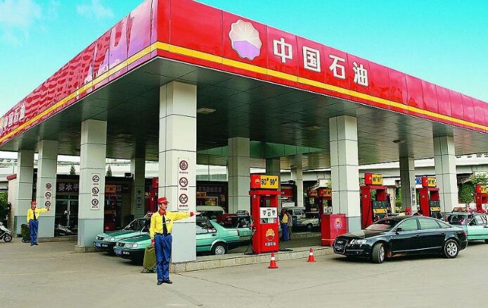 重慶加油站啟用100多臺德生人證比對一體機TSR-U2-C