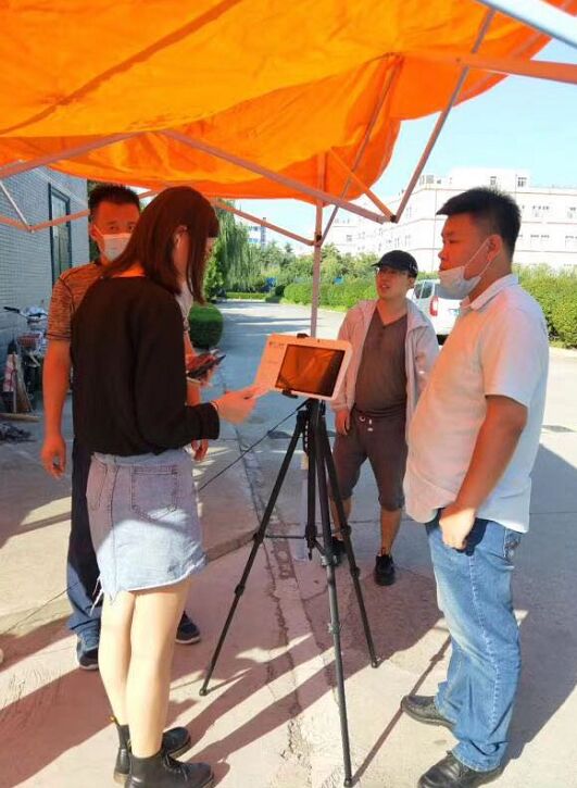 ?德生人證核驗一體機TSR-U2-C，成人考試應用現(xiàn)場